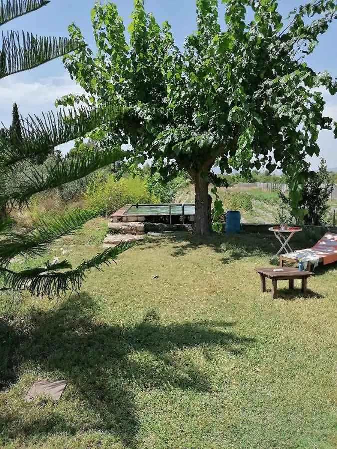 בית הארחה Catllar 	Chilliman & Mas Miro Biofarm בית כפרי