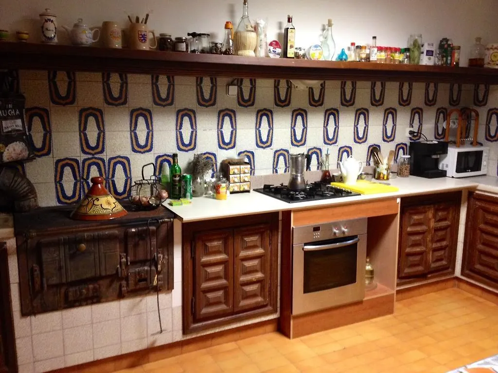 Gasthaus Chilliman & Mas Miro Biofarm Catllar Spanien