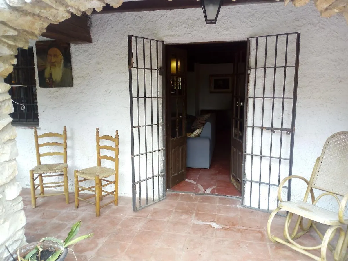 Gasthaus Chilliman & Mas Miro Biofarm Catllar Spanien