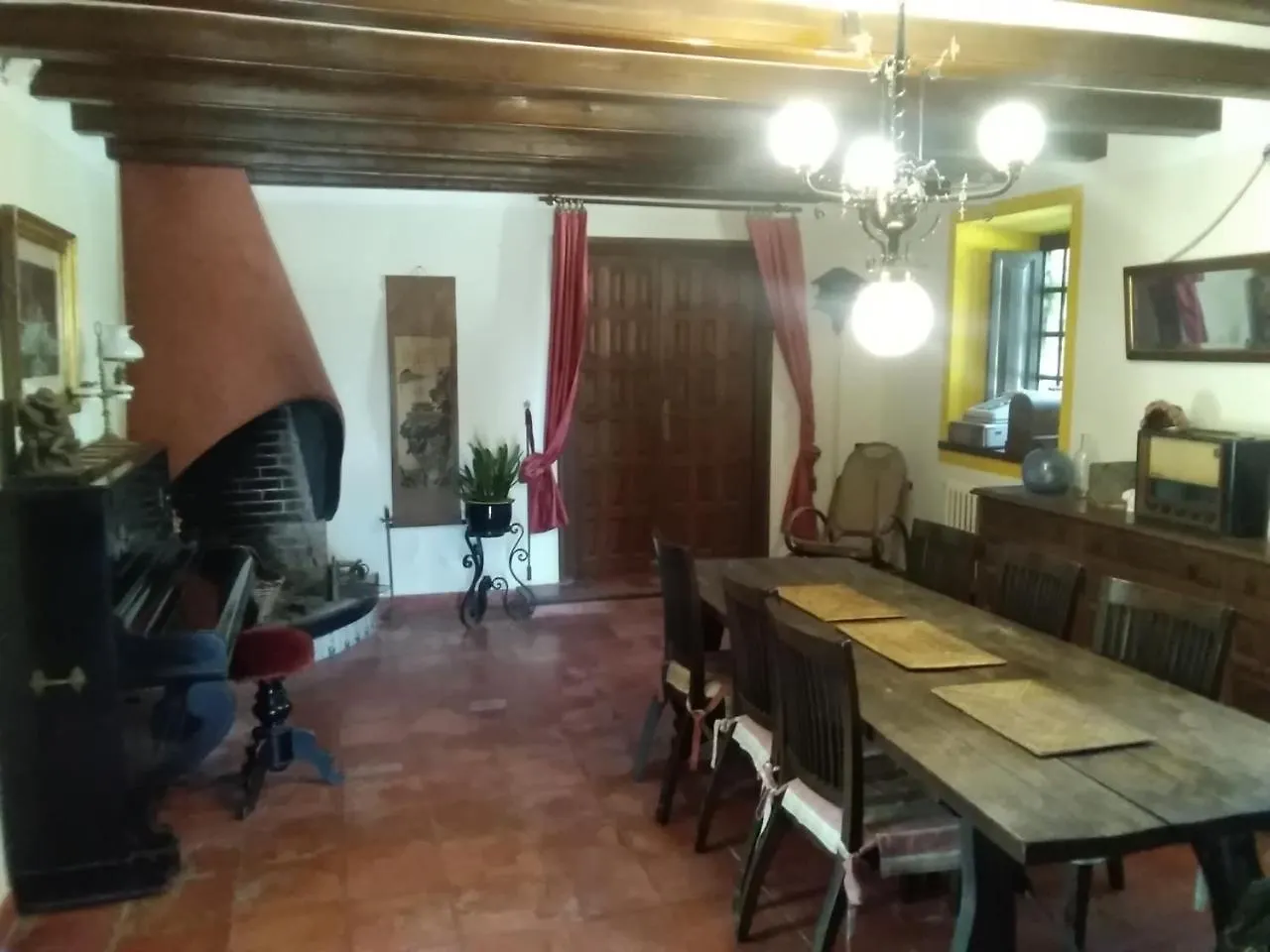 Landhaus Gasthaus Chilliman & Mas Miro Biofarm Catllar